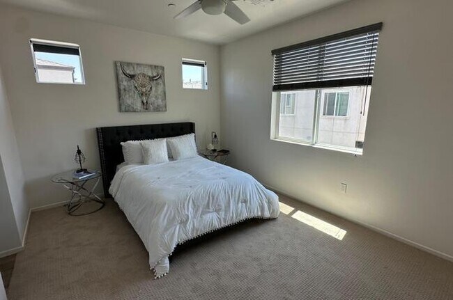 Foto del edificio - 5402 Sand Arch Ln