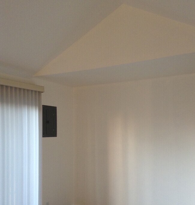 Foto del edificio - 690 Robinwood Dr