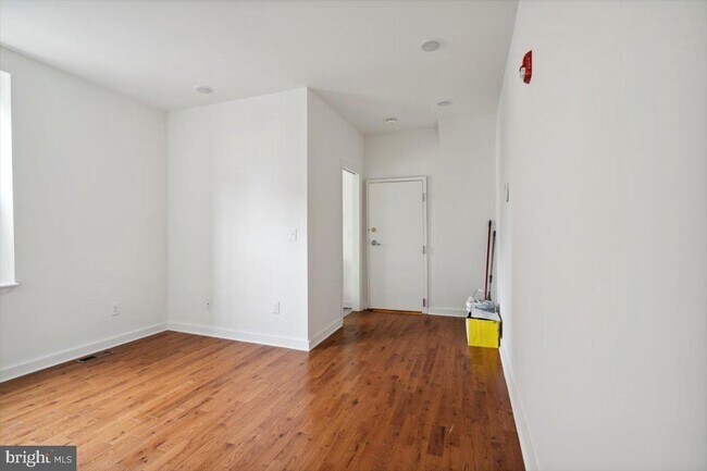 Foto del edificio - 5011 Germantown Ave