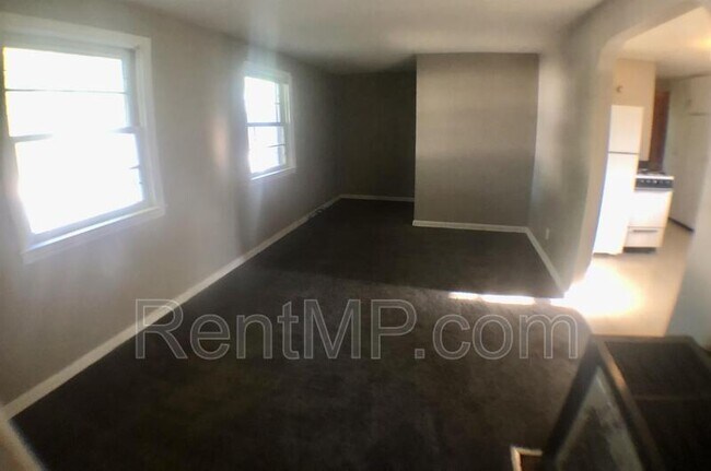 Foto del edificio - 1011 S Lansing St