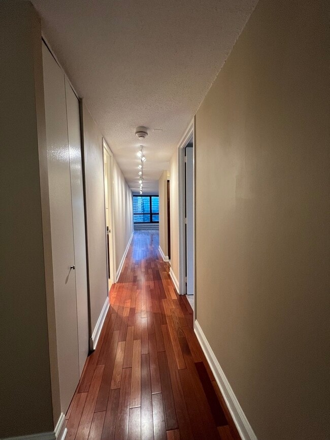 Foto del edificio - 360 E Randolph St