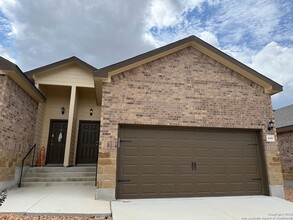 Building Photo - 448 Emma Dr