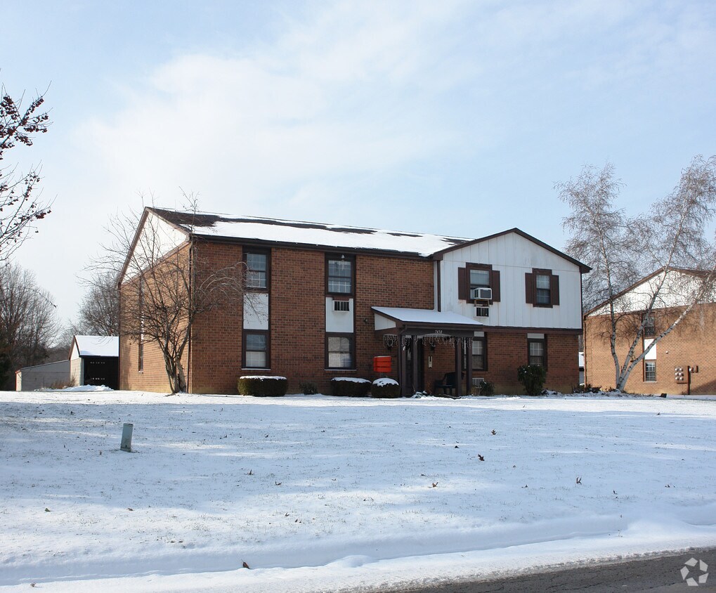 Primary Photo - 7450 West Blvd