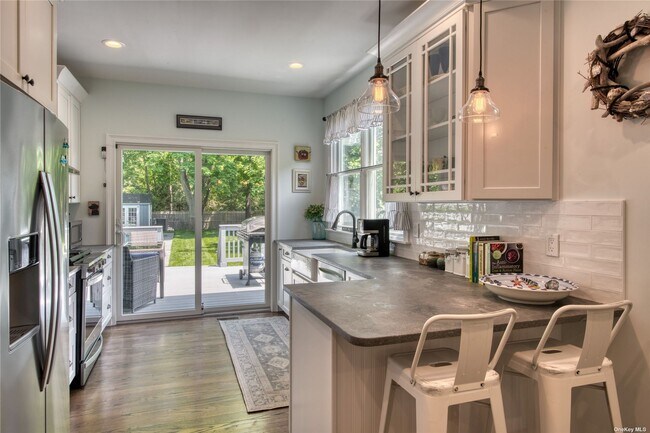 Foto del edificio - 174 Manor Ln