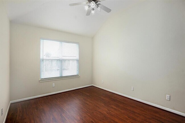 Foto del edificio - 25914 Silver Timbers Ln
