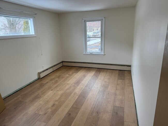 Bedroom - 16 Pleasant St