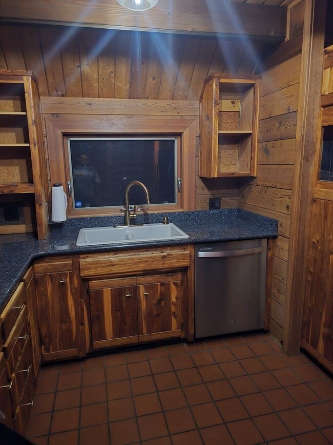 Building Photo - Charming 2-Bedroom Retreat in Ferndale