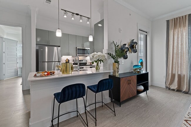 Building Photo - Reveal at Onion Creek