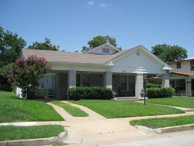 Photo - 2510 Wabash Avenue House
