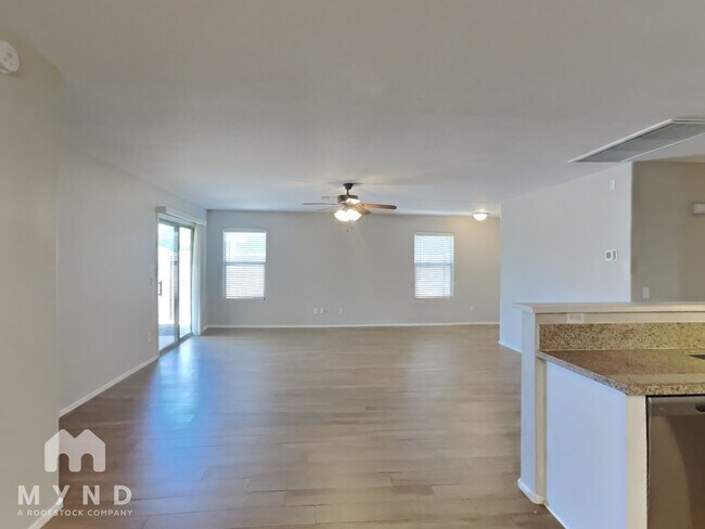 Foto del edificio - 43722 Bedford Dr