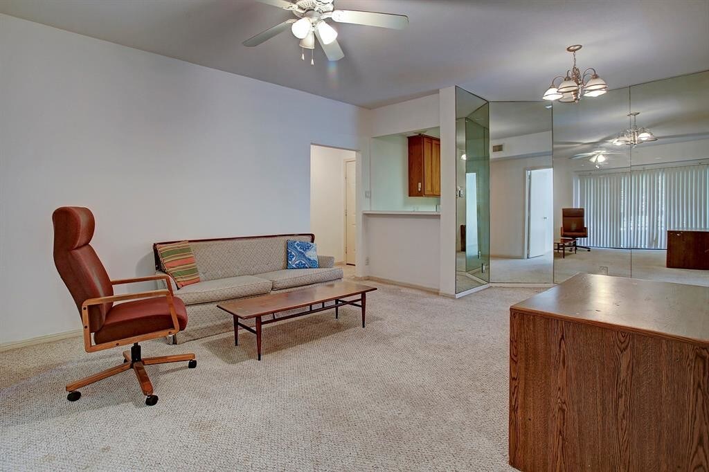 Primary Photo - 2207 S Braeswood Blvd