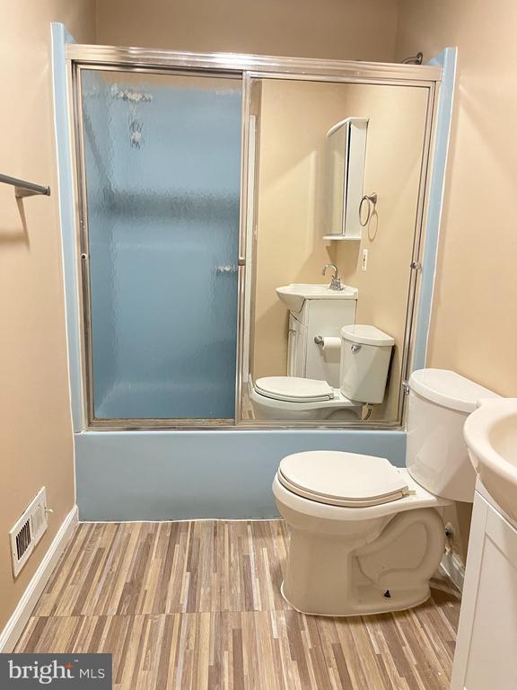 Foto del edificio - 516 N Patterson Park Ave