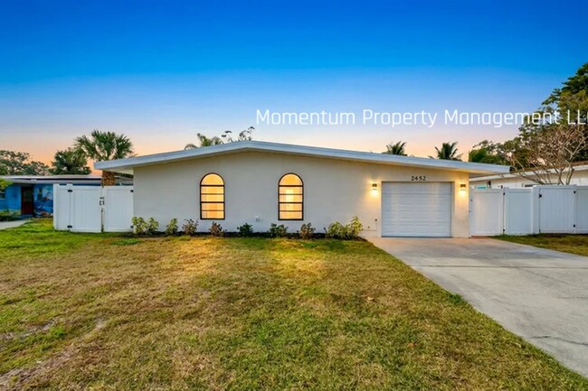 Foto del edificio - Gorgeous 4 Bedroom in Dunedin! Full Upgraded w/ a Pool!! Don't Miss Out!!