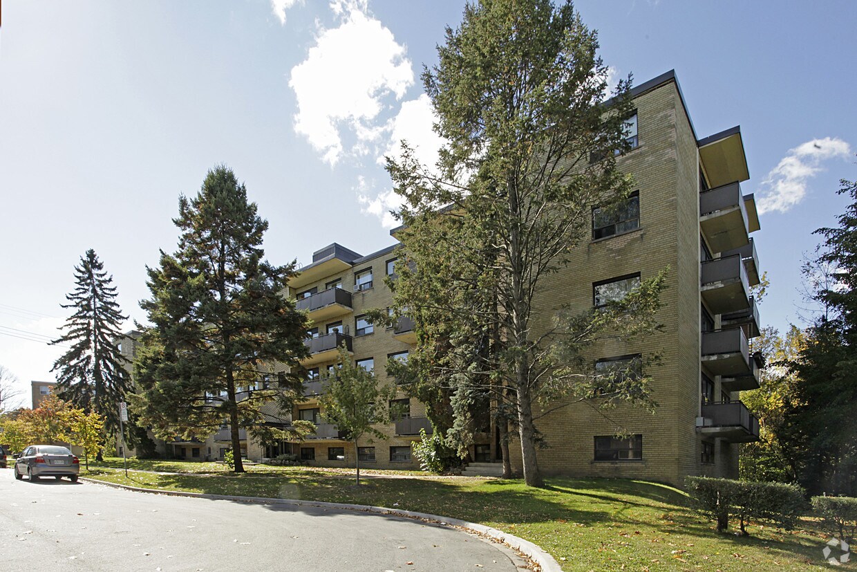 Building Photo - 186 Stephen Drive