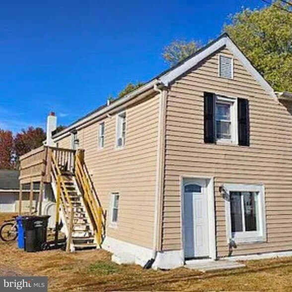 Foto del edificio - 94 Buttonwood Ave