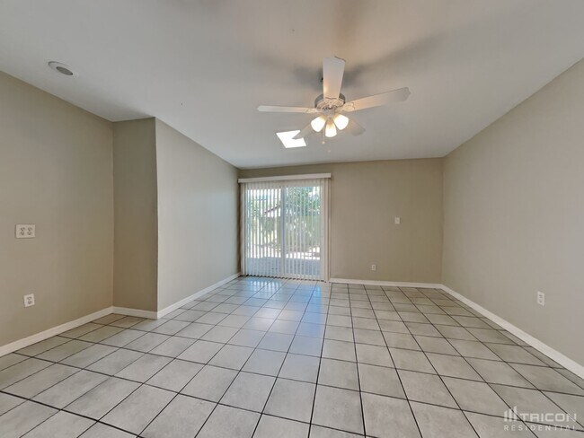 Foto del edificio - 7673 115th St N
