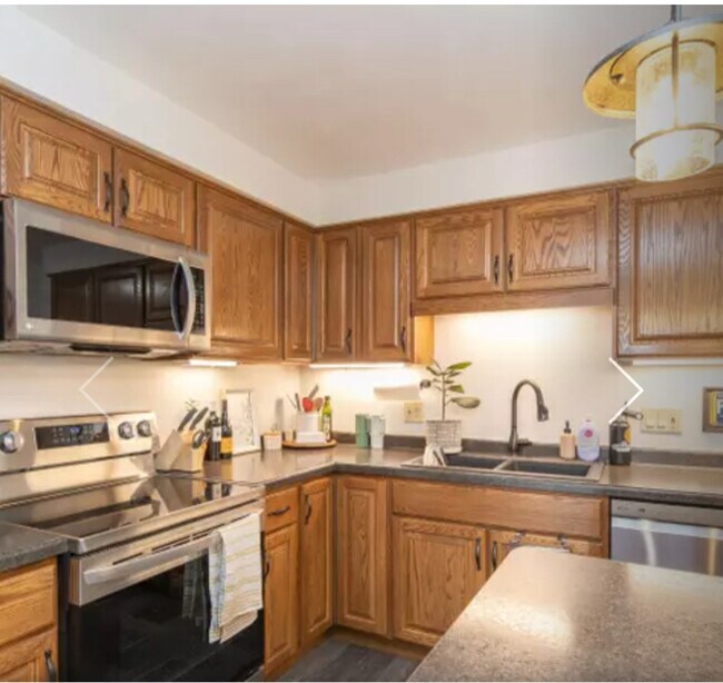 Foto del edificio - 2750 W Parkmoor Ct