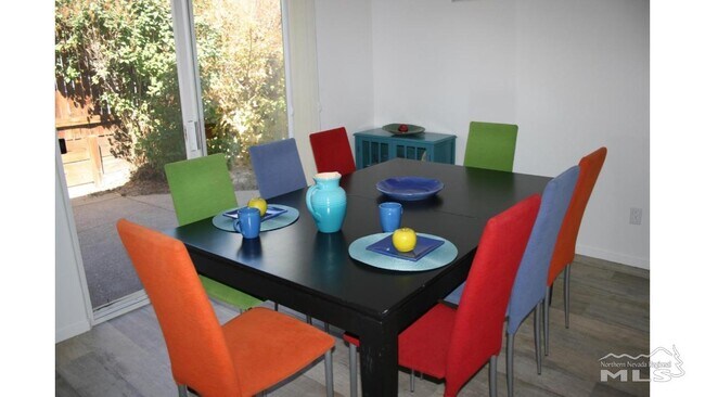 Foto del edificio - 1137 Scenic Park Terrace