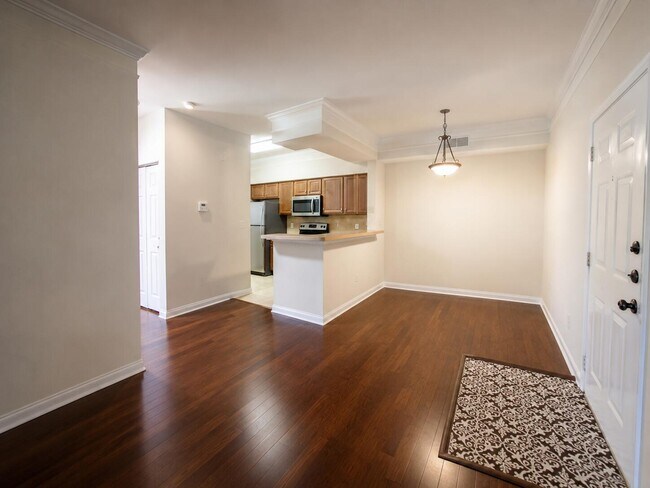 Foto del edificio - 2210 Myrtlewood Cir E