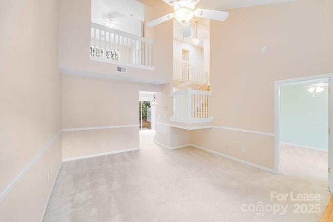 Building Photo - 15021 Deshler Ct