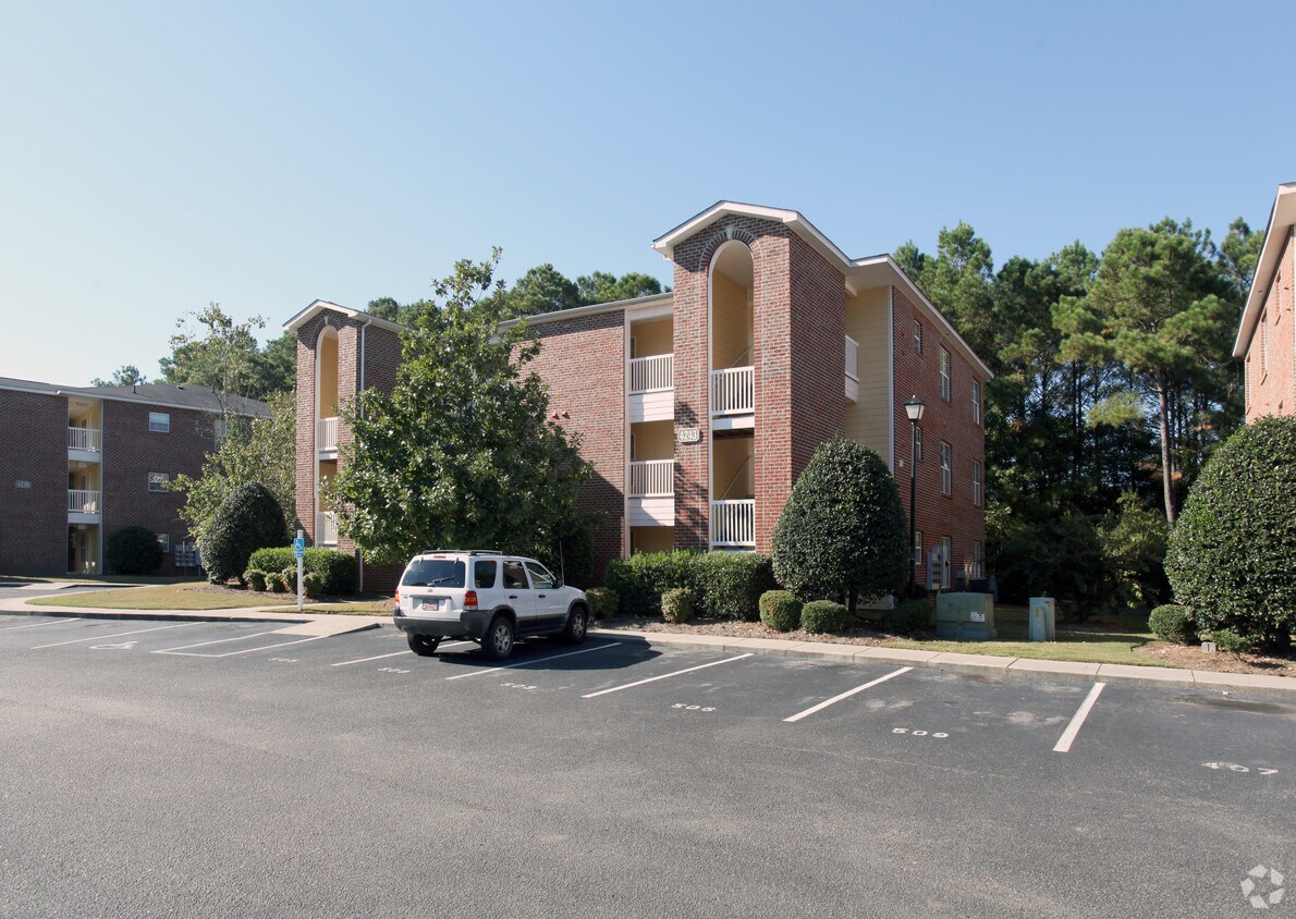 Club Villas at Baytree Apartments in Little River, SC