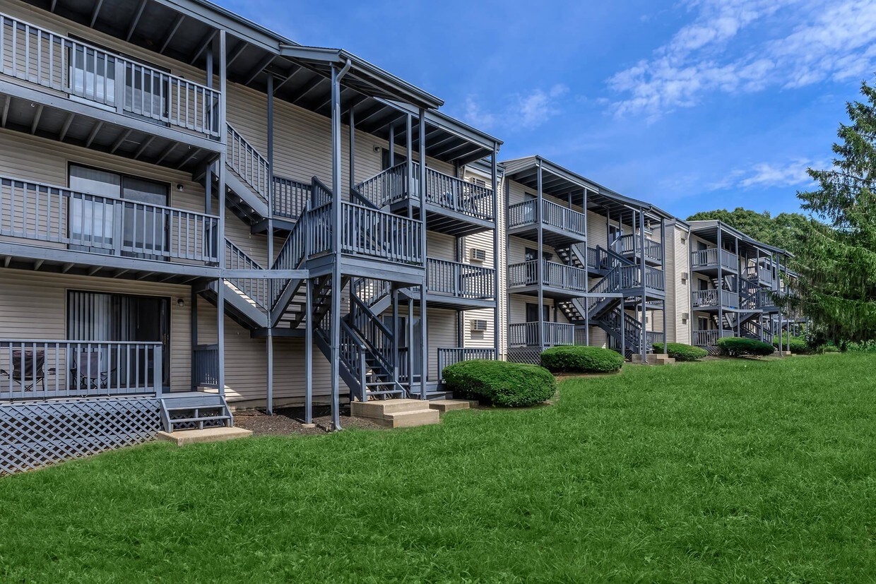 Nutmeg Woods Apartments New London, CT