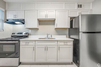 Building Photo - 2129 M.L.K. Jr Dr SW