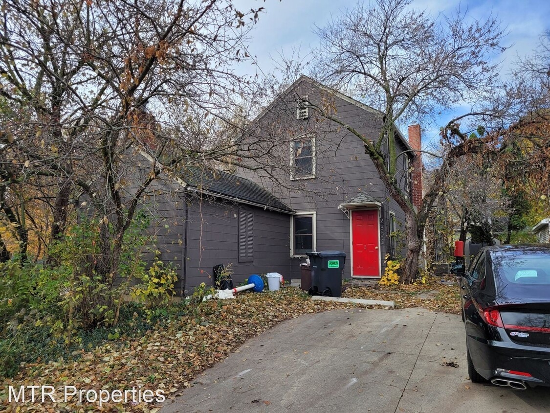 Building Photo - 4 br, 3 bath House - 2803 Arbor St