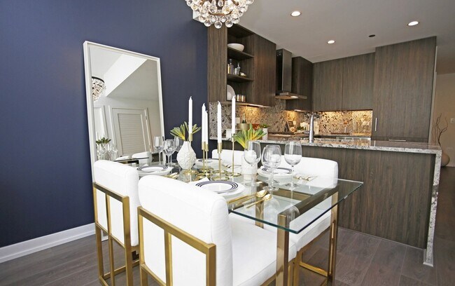 Foto del edificio - 738 N Hudson Ave