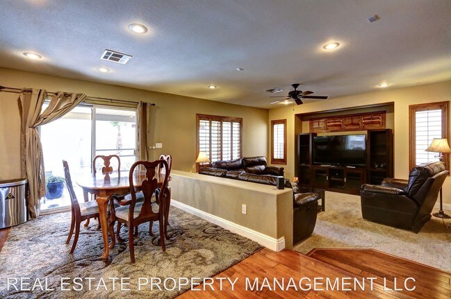 Foto del edificio - 9991 Willowbrook Pond Rd