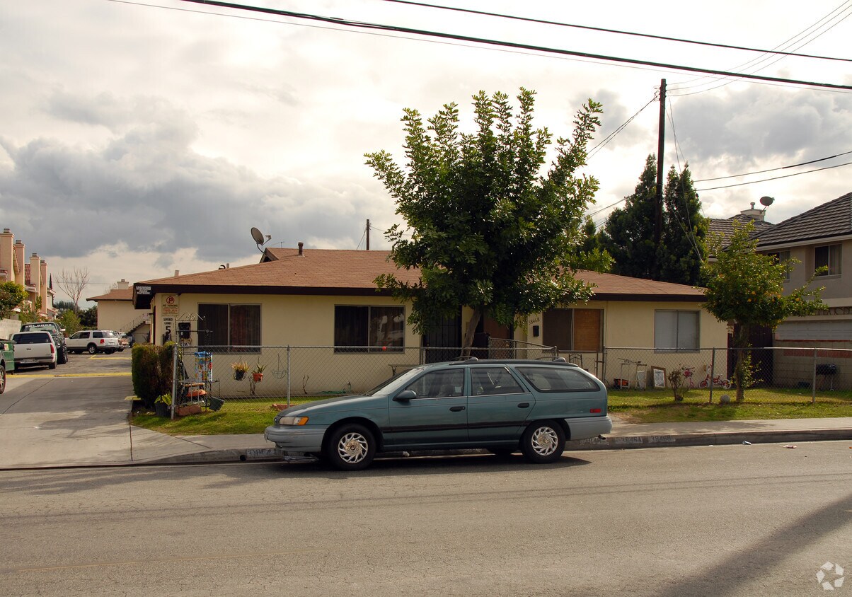 Building Photo - 3846-3854 Maxson Rd