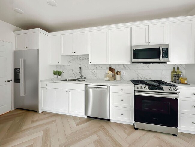 Foto del edificio - Brand New Modern 1 Bed / 1 Bath in a Gorgeous Carlsbad Neighborhood