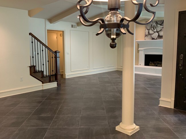 Building Photo - 10515 Berry Knoll Dr