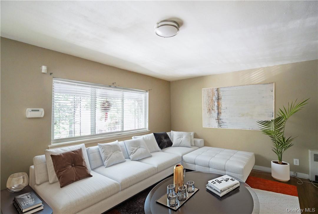 Foto principal - 304 Woodworth Ave