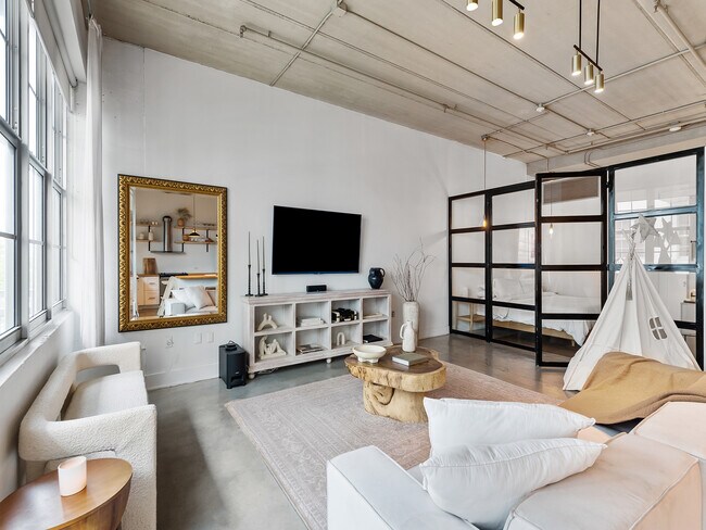 Foto del edificio - 425 N Andrews Ave