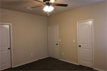 Building Photo - 680 Creekside Cir