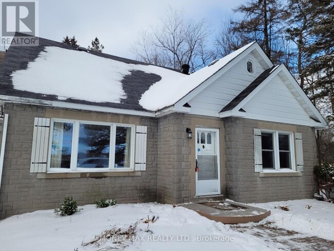 Building Photo - 2952 Prince of Wales Dr
