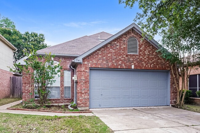 Building Photo - 941 Azalia Dr