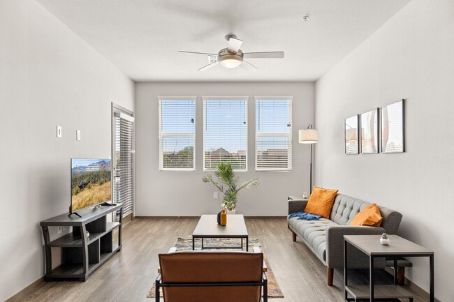 Building Photo - 7200 N 91st Ave