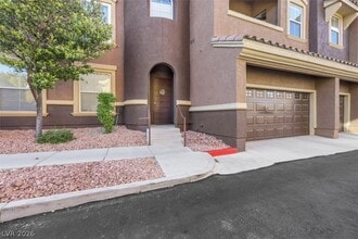 Building Photo - 3975 N Hualapai Way