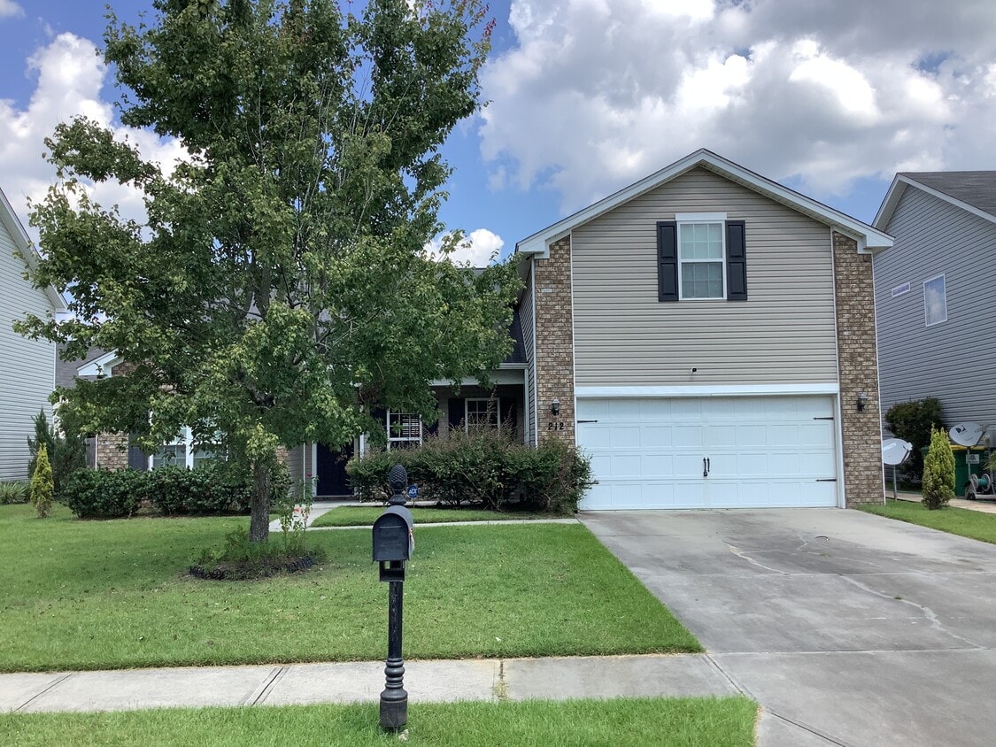 Primary Photo - 212 Harmony Boulevard