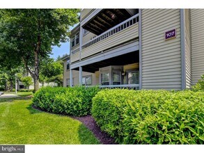Building Photo - 107 Delamere Dr
