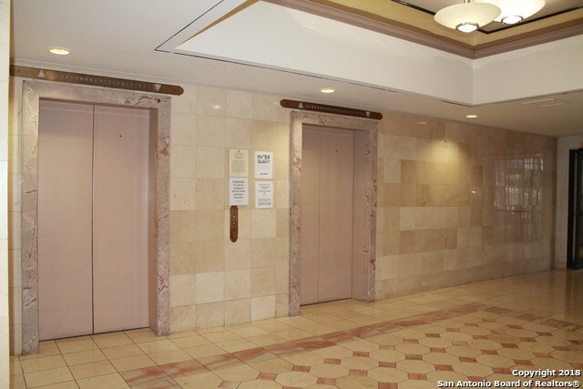 Foto del edificio - 7701 Wurzbach Rd