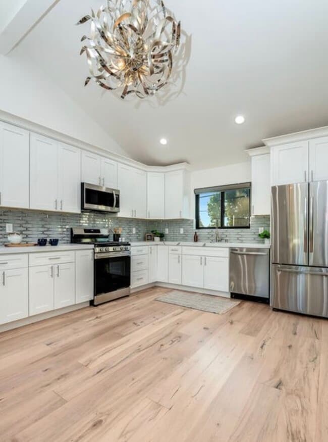 Spacious, Fully Equipped Kitchen - 527 Groton Dr