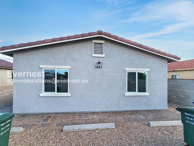 Building Photo - 1867 W Ajo Wy