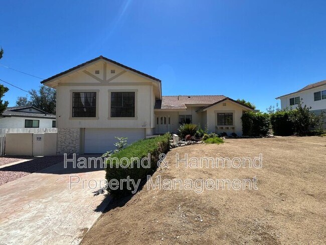 Building Photo - 4527 Stark Ave