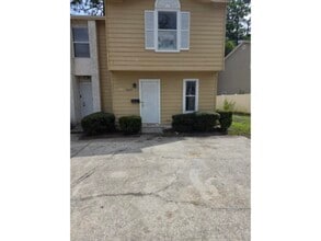 Building Photo - 4649 Barnes Rd S