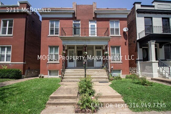Foto del edificio - 3711 McDonald-