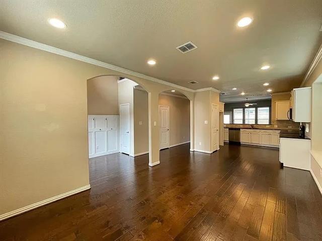 Building Photo - 1700 Medina Ln