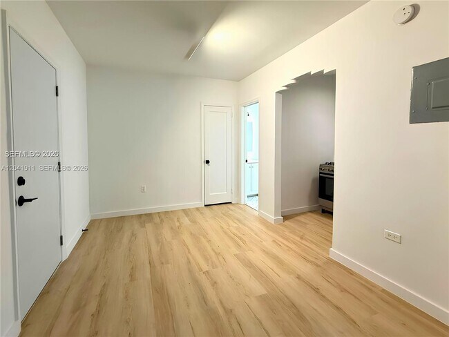 Foto del edificio - 641 10th St